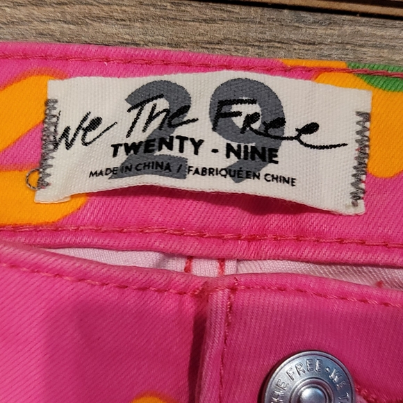 Free People Youthquake Floral Printed Crop Flare Jeans Pink Denim Jeans NWT - Picture 4 of 9